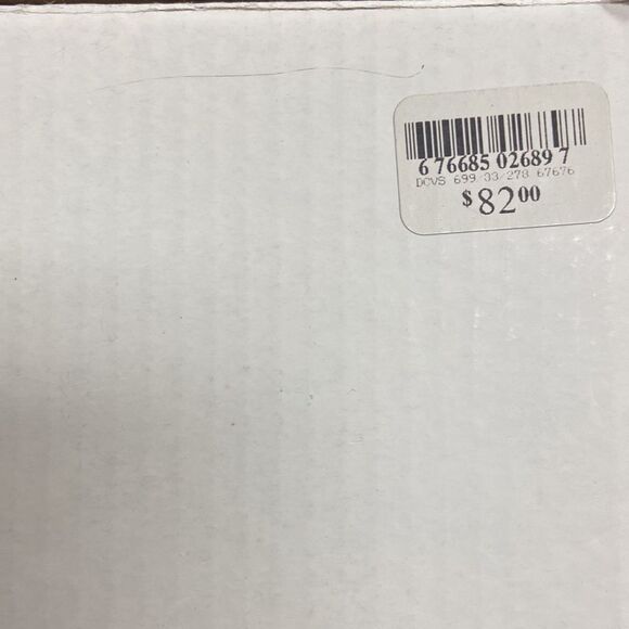 Climbing Man Wall Art for Home Decor with 30” Leather Rope | Polyresin Statues - Picture 7 of 7